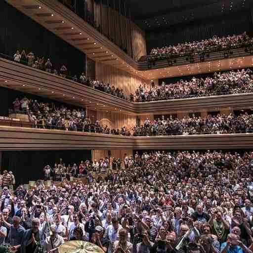 Vienna Philharmonic Orchestra: Andris Nelsons - Bartok, Mahler, & Mozart