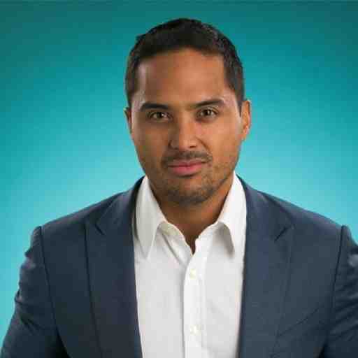 Comedy Madness With Michael Quu