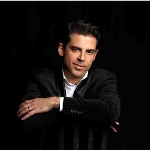 Sinatra and Beyond: Tony DeSare